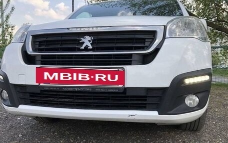 Peugeot Partner II рестайлинг 2, 2016 год, 980 000 рублей, 17 фотография