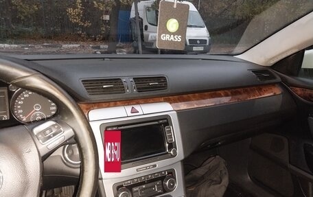 Volkswagen Passat B6, 2008 год, 650 000 рублей, 17 фотография