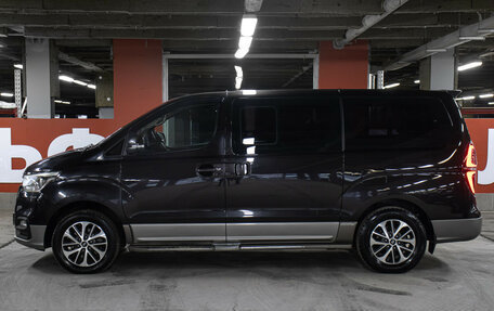 Hyundai Grand Starex Grand Starex I рестайлинг 2, 2018 год, 3 000 000 рублей, 8 фотография