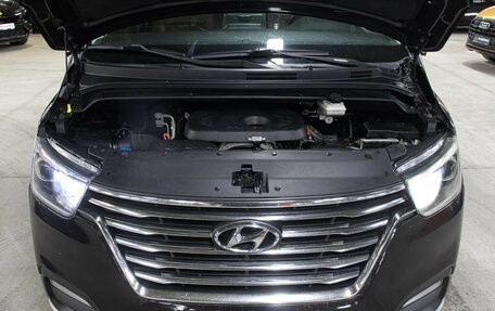 Hyundai Grand Starex Grand Starex I рестайлинг 2, 2018 год, 3 000 000 рублей, 9 фотография