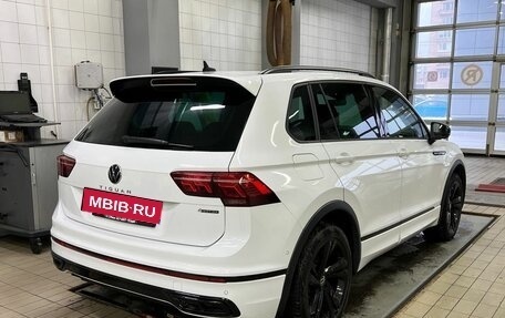 Volkswagen Tiguan II, 2021 год, 2 890 000 рублей, 4 фотография