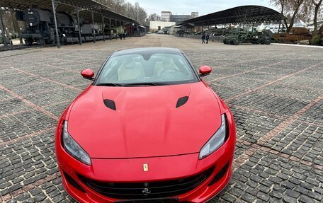 Ferrari Portofino, 2019 год, 18 000 000 рублей, 12 фотография