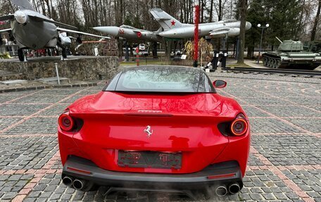Ferrari Portofino, 2019 год, 18 000 000 рублей, 20 фотография