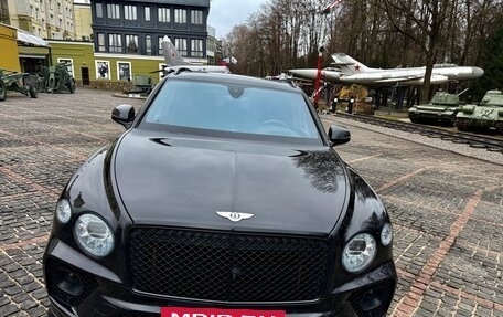 Bentley Bentayga I, 2021 год, 19 800 000 рублей, 9 фотография