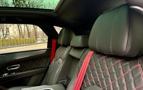 Bentley Bentayga I, 2021 год, 19 800 000 рублей, 27 фотография