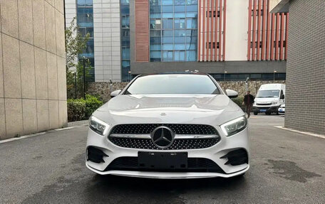 Mercedes-Benz A-Класс, 2022 год, 1 895 099 рублей, 2 фотография