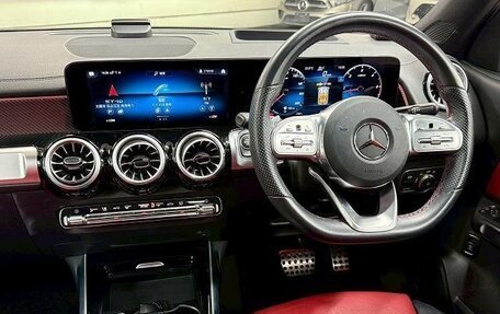 Mercedes-Benz GLB, 2022 год, 2 190 007 рублей, 9 фотография