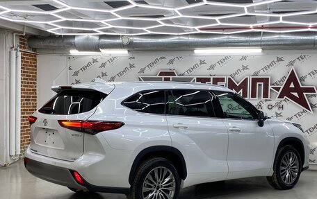 Toyota Highlander, 2023 год, 6 400 000 рублей, 15 фотография