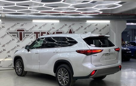 Toyota Highlander, 2023 год, 6 400 000 рублей, 21 фотография