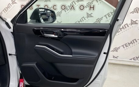 Toyota Highlander, 2023 год, 6 400 000 рублей, 22 фотография