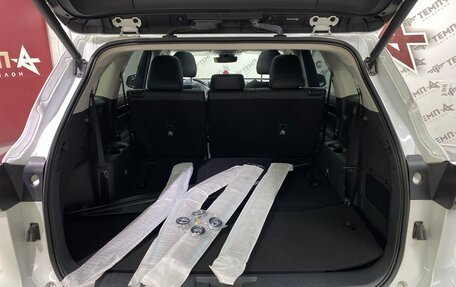 Toyota Highlander, 2023 год, 6 400 000 рублей, 38 фотография