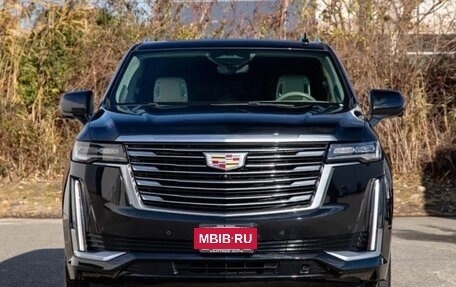 Cadillac Escalade V, 2022 год, 9 100 001 рублей, 2 фотография