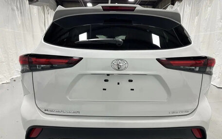 Toyota Highlander, 2025 год, 6 100 000 рублей, 2 фотография