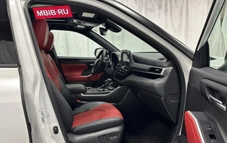 Toyota Highlander, 2025 год, 6 100 000 рублей, 4 фотография