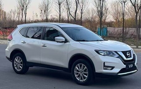 Nissan X-Trail, 2023 год, 1 800 000 рублей, 3 фотография