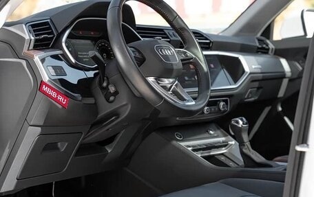 Audi Q3, 2022 год, 2 850 000 рублей, 10 фотография