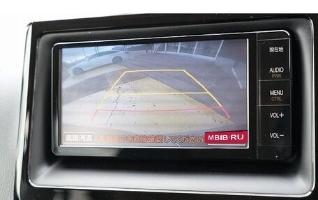 Toyota Voxy III, 2015 год, 1 800 000 рублей, 28 фотография