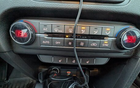 KIA cee'd III, 2020 год, 1 900 000 рублей, 16 фотография