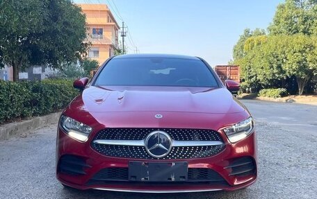 Mercedes-Benz A-Класс, 2022 год, 1 959 128 рублей, 2 фотография