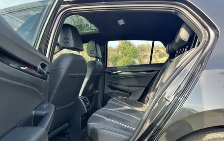 Volkswagen Golf VIII, 2022 год, 1 900 005 рублей, 12 фотография