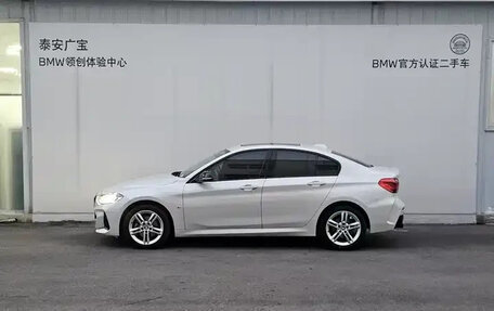 BMW 1 серия, 2022 год, 1 700 000 рублей, 3 фотография