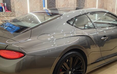 Bentley Continental GT III, 2021 год, 28 000 000 рублей, 2 фотография