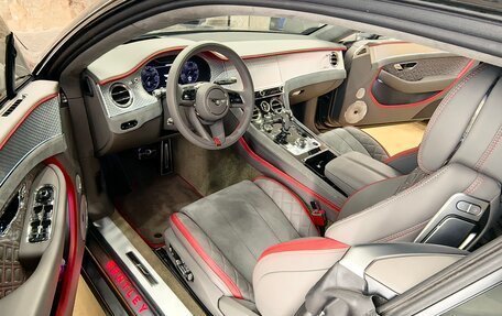 Bentley Continental GT III, 2021 год, 28 000 000 рублей, 11 фотография