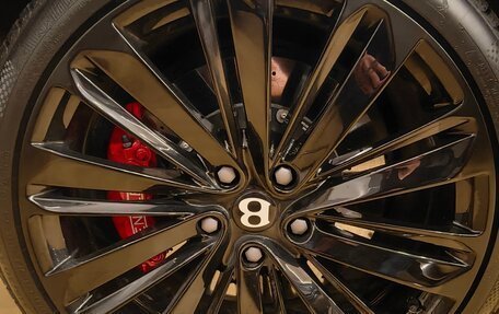 Bentley Continental GT III, 2021 год, 28 000 000 рублей, 19 фотография