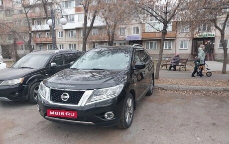 Nissan Pathfinder, 2015 год, 2 200 000 рублей, 7 фотография