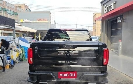 GMC Sierra, 2022 год, 7 320 000 рублей, 4 фотография