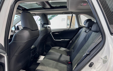 Toyota RAV4, 2025 год, 4 299 000 рублей, 10 фотография