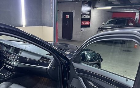 BMW 5 серия, 2016 год, 2 350 000 рублей, 13 фотография