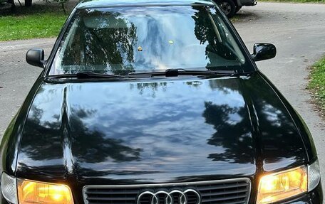 Audi A4, 1995 год, 410 000 рублей, 1 фотография