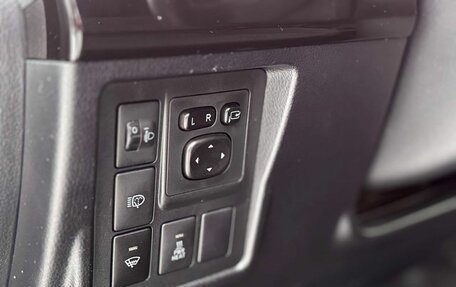 Toyota Land Cruiser Prado 150 рестайлинг 2, 2013 год, 3 450 500 рублей, 7 фотография