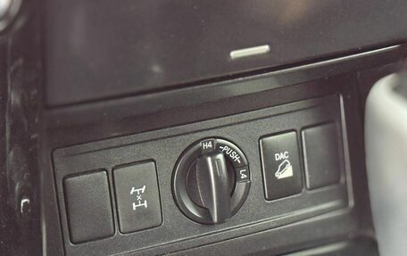 Toyota Land Cruiser Prado 150 рестайлинг 2, 2013 год, 3 450 500 рублей, 10 фотография