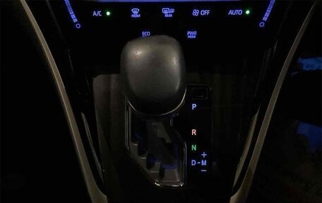 Toyota Harrier, 2017 год, 2 260 005 рублей, 8 фотография