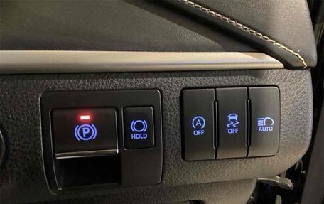 Toyota Harrier, 2017 год, 2 260 005 рублей, 10 фотография