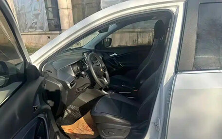 Chevrolet Tracker, 2021 год, 1 150 125 рублей, 4 фотография