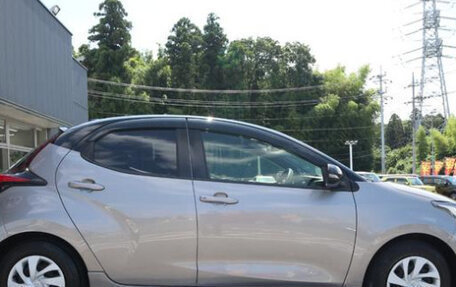 Toyota Yaris, 2021 год, 1 205 000 рублей, 4 фотография