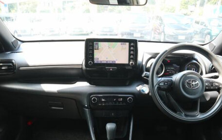 Toyota Yaris, 2021 год, 1 205 000 рублей, 8 фотография