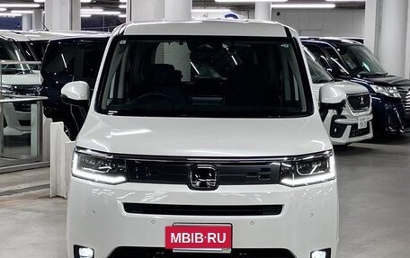 Honda Stepwgn, 2022 год, 2 610 000 рублей, 2 фотография