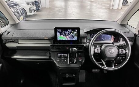 Honda Stepwgn, 2022 год, 2 610 000 рублей, 7 фотография