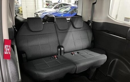 Honda Stepwgn, 2022 год, 2 610 000 рублей, 11 фотография