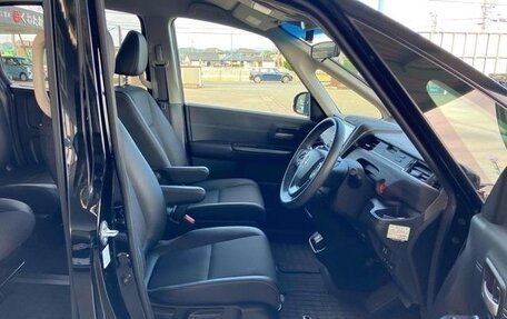 Honda Freed II, 2022 год, 1 610 000 рублей, 13 фотография