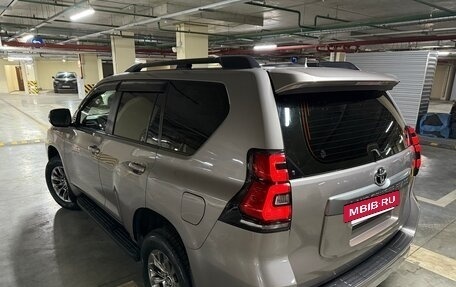 Toyota Land Cruiser Prado 150 рестайлинг 2, 2018 год, 4 350 000 рублей, 9 фотография