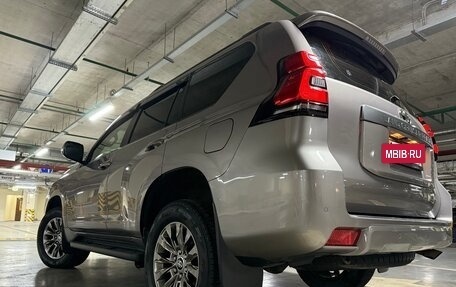 Toyota Land Cruiser Prado 150 рестайлинг 2, 2018 год, 4 350 000 рублей, 3 фотография