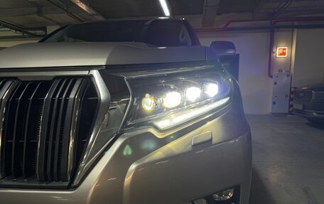 Toyota Land Cruiser Prado 150 рестайлинг 2, 2018 год, 4 350 000 рублей, 18 фотография