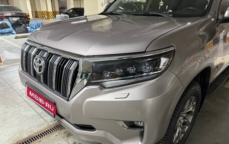 Toyota Land Cruiser Prado 150 рестайлинг 2, 2018 год, 4 350 000 рублей, 15 фотография