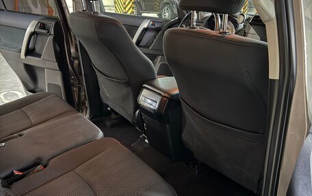 Toyota Land Cruiser Prado 150 рестайлинг 2, 2018 год, 4 350 000 рублей, 22 фотография