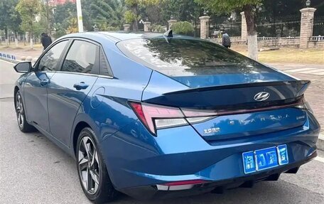 Hyundai Elantra, 2021 год, 1 300 000 рублей, 4 фотография